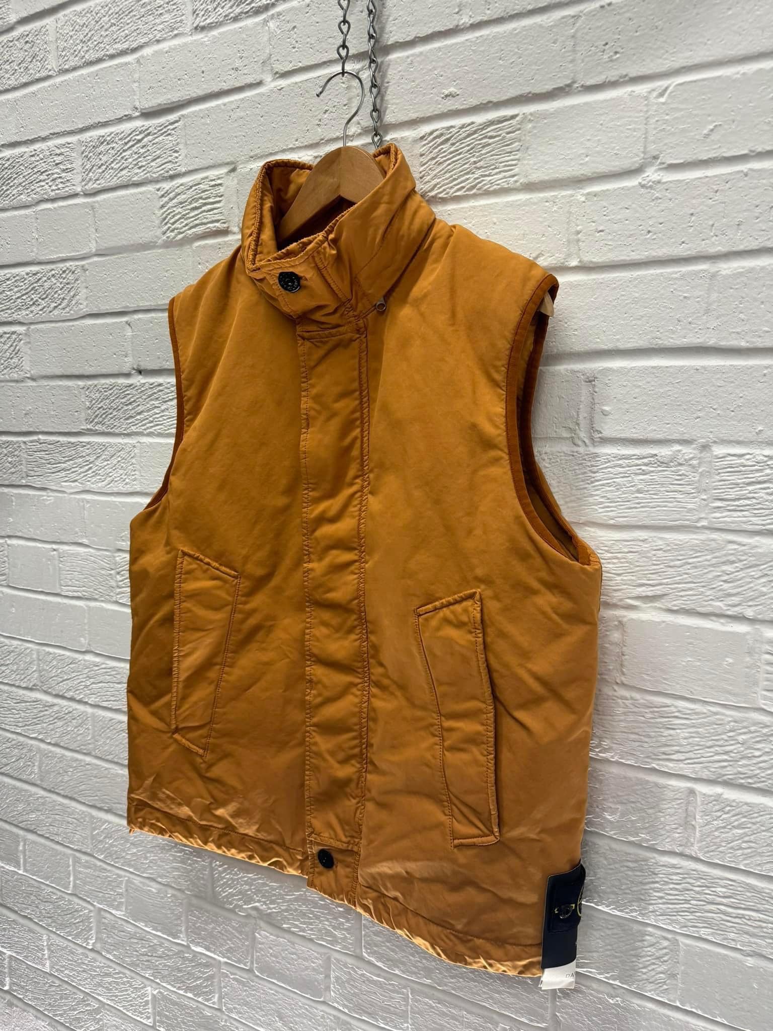 Stone Island G0549 David-TC Down Vest - Colour Rust Large / 23