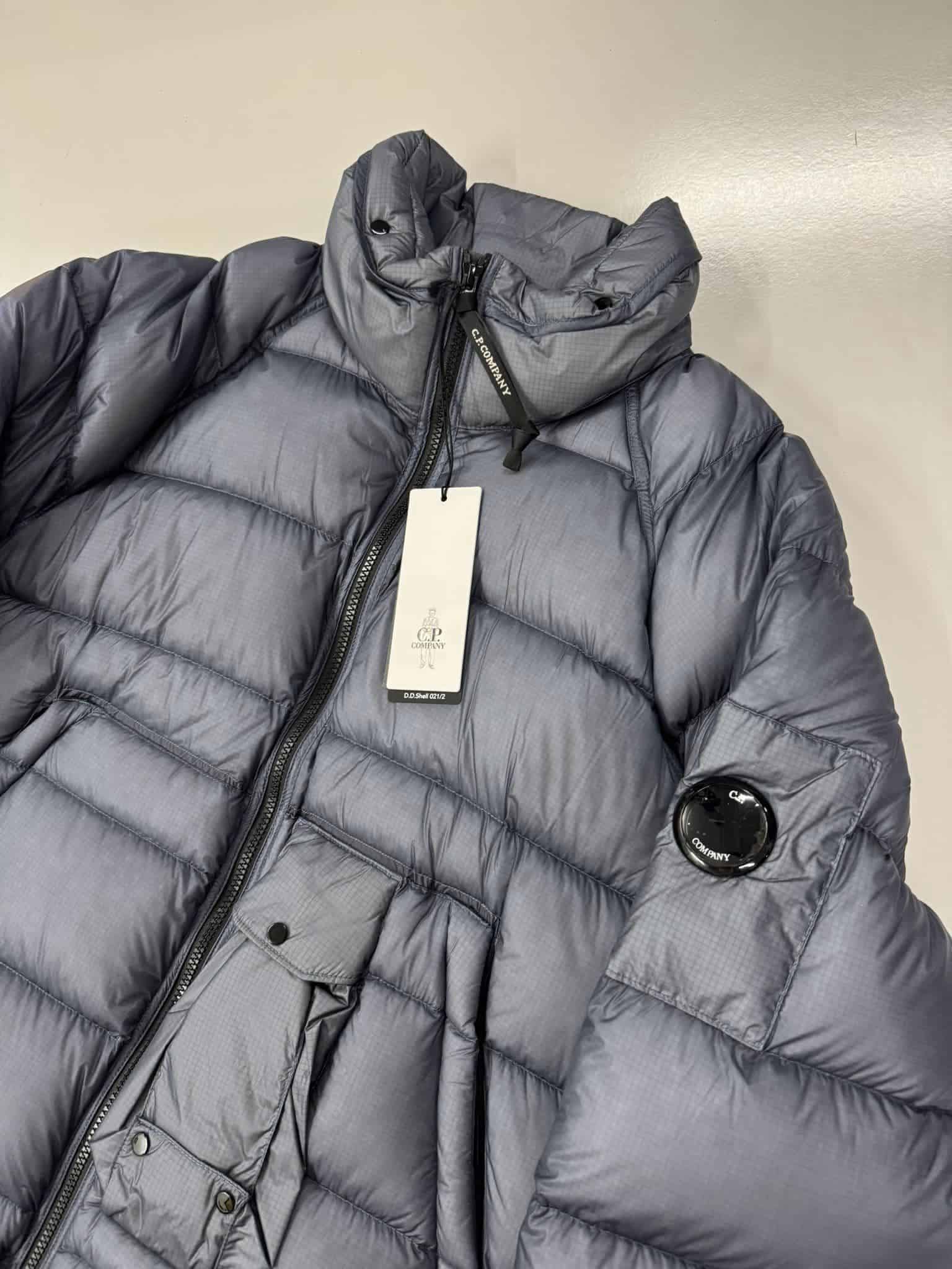 C.P. Company DD Shell サイズ52 CP Company DD Shell Down Jacket in blue - Size 52 / XL / p2p 24