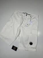 CP Company 268A Bermuda Cargo shorts in Twill Stretch. - White