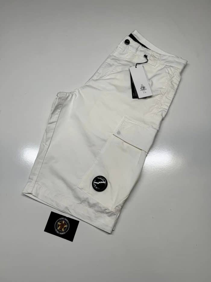 CP Company 268A Bermuda Cargo shorts in Twill Stretch. - White - Image 6