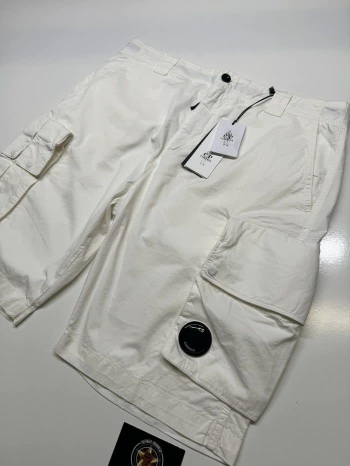 CP Company 285A Bermuda Cargo shorts in Twill Stretch. - White - Image 2