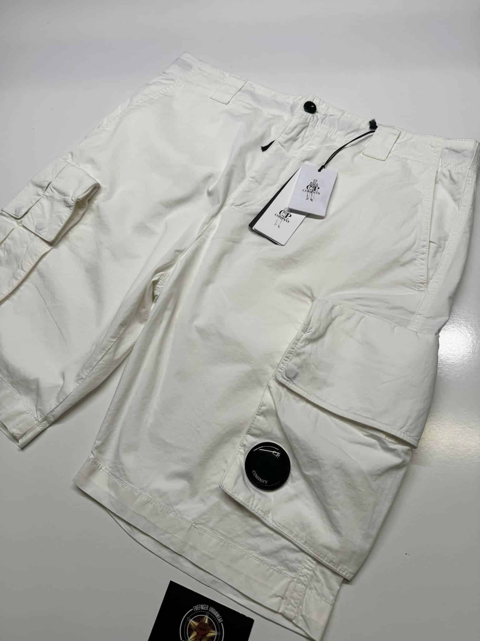 432440863_295007956960855_3877105727099196726_n CP Company 285A Bermuda Cargo shorts in Twill Stretch. - White - Image 2