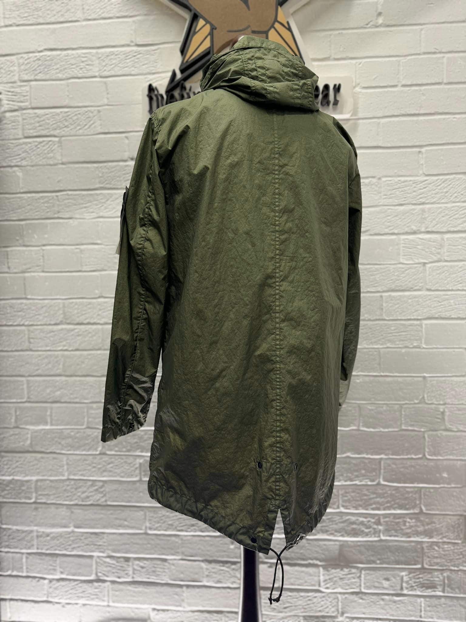 70323 STONE ISAND MEMBRANA 3L TC PARKA IN GREEN - SMALL / 22” p2p 