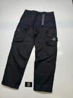 Stone Island 30203 Black Cargo trousers in light stretch cotton tela. - Image 2
