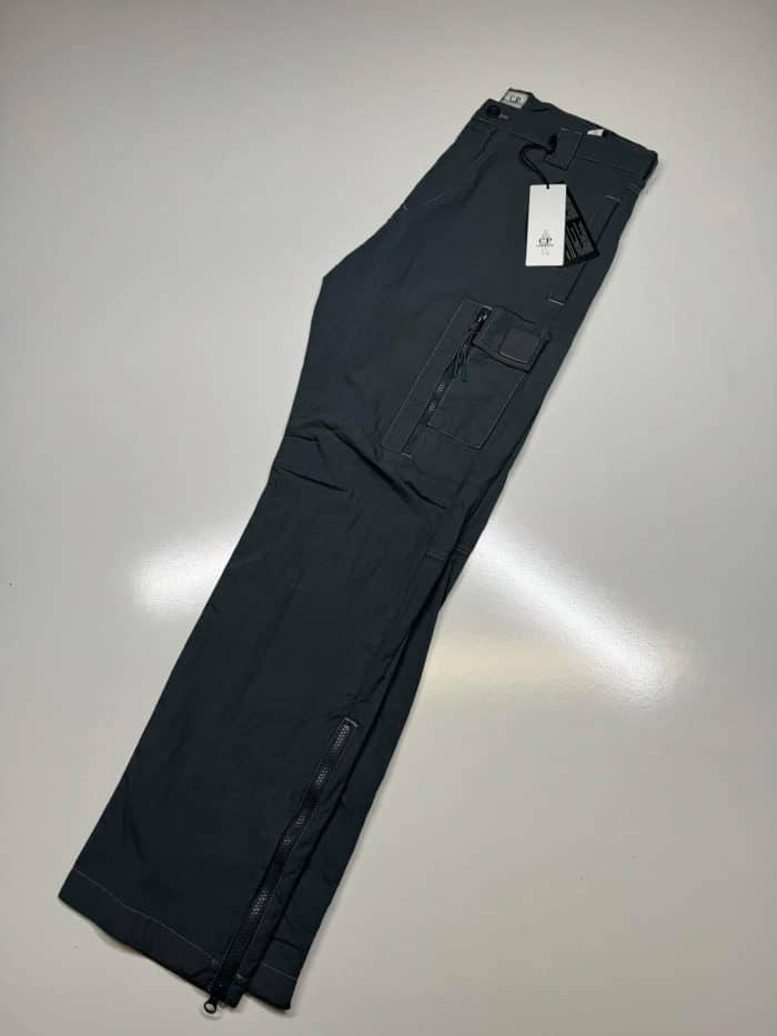 CP Company metropolis series Flatt Nylon Cargo Pant in grey - Image 4