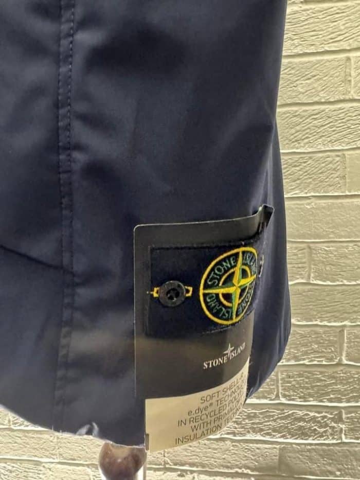 Stone Island G0121 Soft Shell-r_e.dye® Technology in Recycled Polyester With Primaloft® Insulation Technology Vest - Image 6