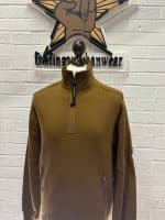 CP company Diagonal Raised Fleece 1/4 zip Sweatshirt in Brown. Large / 21.5” p2p - Image 4