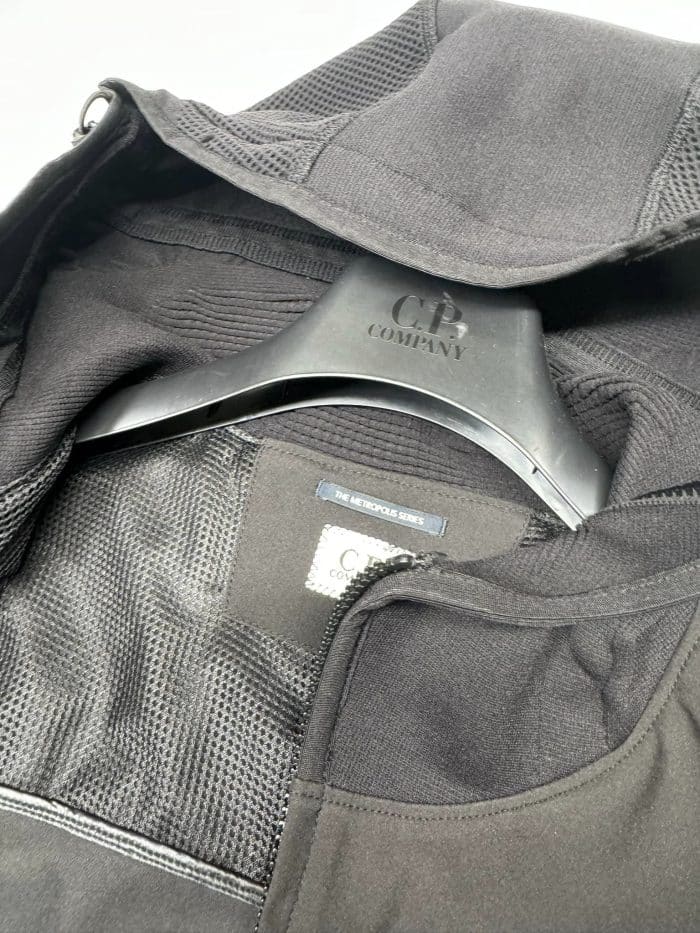 CP Company 064A Metropolis Series C.P. Shell-R Hooded Jacket in Black - Image 5