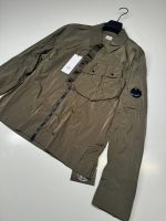 C.P. COMPANY 104A Chrome-R Zipped Overshirt in Green - Image 3