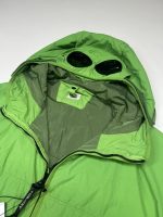 CP COMPANY G.D.P POLARTEC GOGGLE JACKET IN GREEN - Image 5