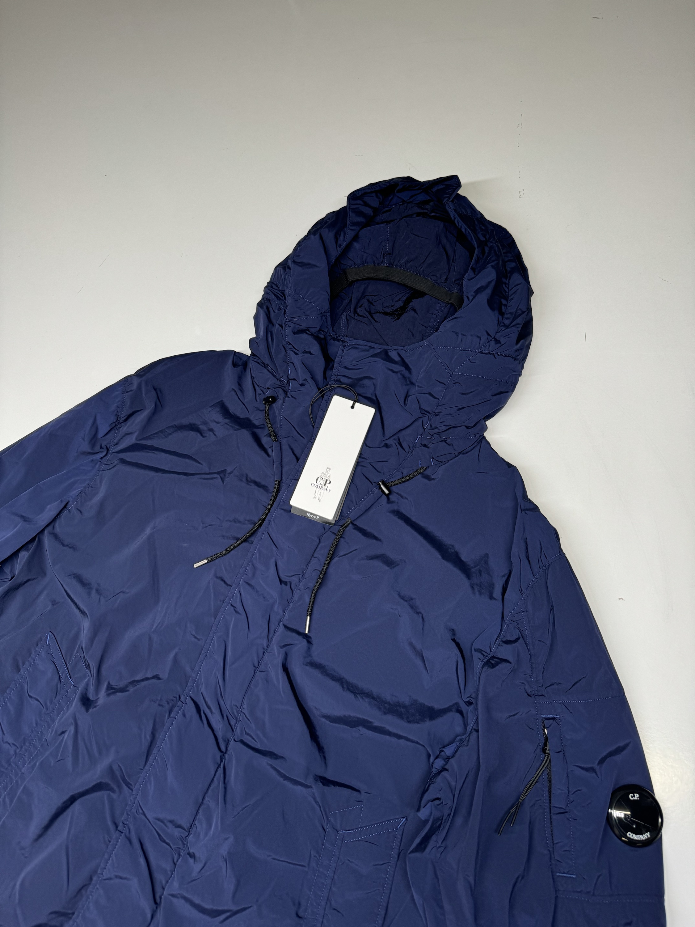img_6353 C.P ‘Company Nycra - R Parka in Navy - Image 2
