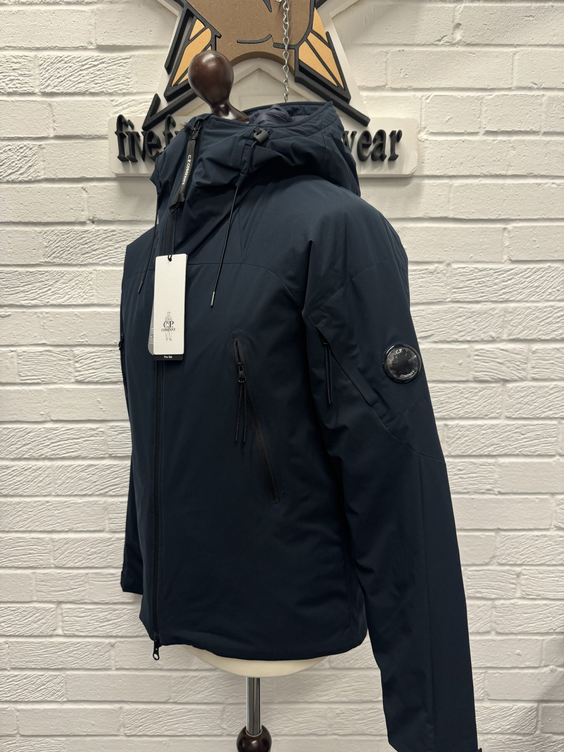 C.P. COMPANY Pro-Tek Hooded Primaloft Padded Jacket in Navy 