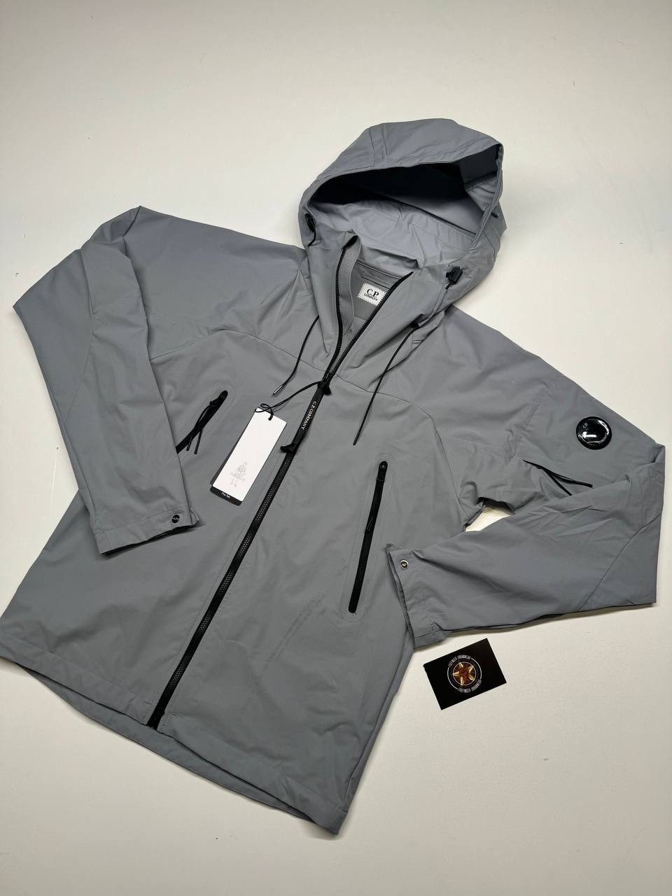CP COMPANY PRO TEK LENS JACKET IN GREY - Size 44 / XS / 19.5” p2p