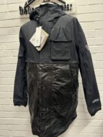 Cp Company 162A Gore-Tex Infinium Windstopper Lens long Jacket in Black - Image 8