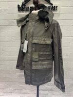 C.P. COMPANY 200A METROPOLIS SERIES CO-TED HOODED JACKET IN MOSS - Image 11