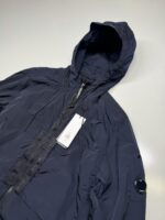 C.P. COMPANY Chrome-R Zipped Hooded Overshirt in Navy Large / 24” p2p - Image 3