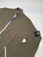 Stone Island 503A1 Cardigan knit in stretch wool. Reverse stockinette stitch- DK Green. - Image 2
