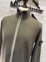 Stone Island 503A1 Cardigan knit in stretch wool. Reverse stockinette stitch- DK Green. - Image 4