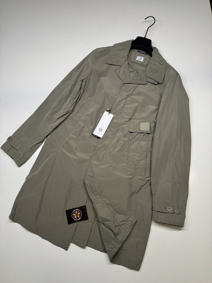 Cp Company 175A Metropolis memri Long Jacket in Seneca Rock. - Image 1