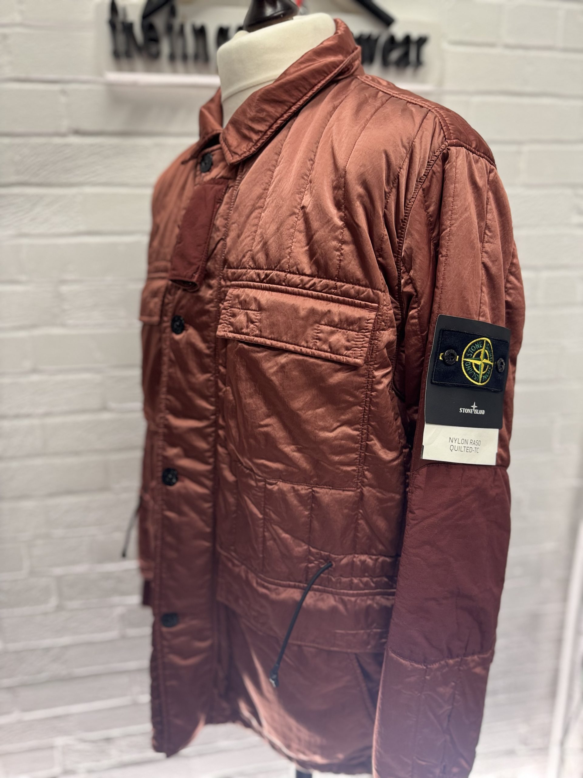 STONE ISLAND 43521 NYLON RASO QUILTED-TC FIELD JACKET IN ROUGE