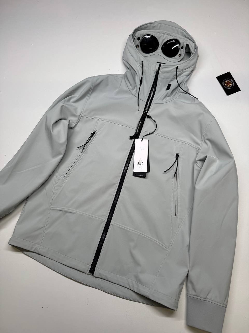 Brand new CP Company C.P. Shell-R Goggle Jacket in grey Large / eu