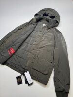 CP COMPANY Chrome-R Goggle Jacket in Green - Image 2