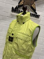 STONE ISLAND G0123 MEMBRANA VEST IN LIGHT GREEN 

Large / P2P 23” - Image 8