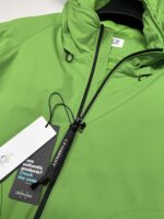 C.P. COMPANY 173A Pro-Tek Hooded Primaloft Padded Jacket in classic green. - Image 3