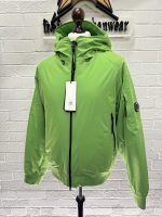 C.P. COMPANY 173A Pro-Tek Hooded Primaloft Padded Jacket in classic green. - Image 7