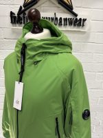 C.P. COMPANY 173A Pro-Tek Hooded Primaloft Padded Jacket in classic green. - Image 9