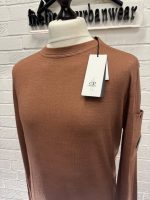 CP Company fast dyed merino wool Plain Jumper  - Rouge - Image 4