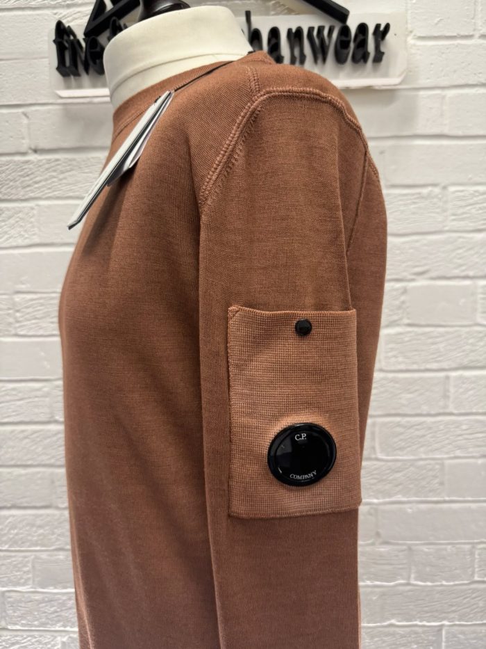 CP Company fast dyed merino wool Plain Jumper  - Rouge - Image 5