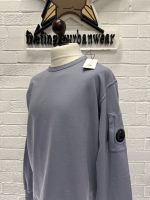 SS25 CP Company Light Fleece Crewneck Lens Sweatshirt in Lavender - Image 5