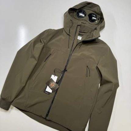 CP Company  002A C.P. Shell-R Goggle Jacket in DK Green