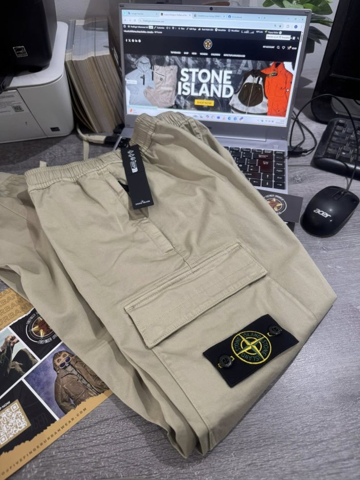 Stone Island 31312 Cargo pants in stretch cotton wool satin in sand - w29" - Image 1