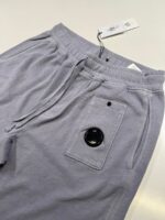 CP COMPANY 268a MALFILE FLEECE POCKET JOGGING BERMUDA IN LILAC - Image 2