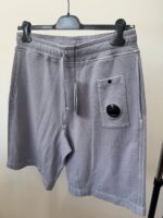 CP COMPANY 268a MALFILE FLEECE POCKET JOGGING BERMUDA IN LILAC - Image 5