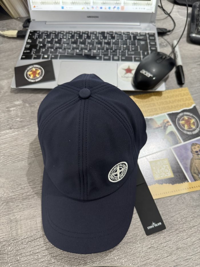 STONE ISLAND 99227 LIGHT SOFT SHELL-R CAP IN NAVY - LARGE - Image 3