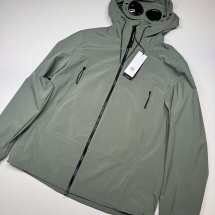 CP Company  002A  C.P. Shell-R Goggle Jacket in Agave Green