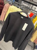 CP Company 032A Light Fleece Crewneck Lens Sweatshirt in Black. - Image 4