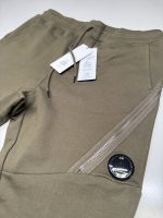 CP COMPANY 017A DIAGONAL RAISED FLEECE JOGGING PANTS IN GREEN - Medium / W32” - Image 5