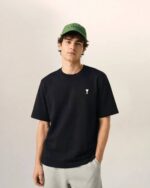 AMI PARIS Ami De Coeur UTS387.726 Black / White Place des Victoires T-Shirt - Image 4