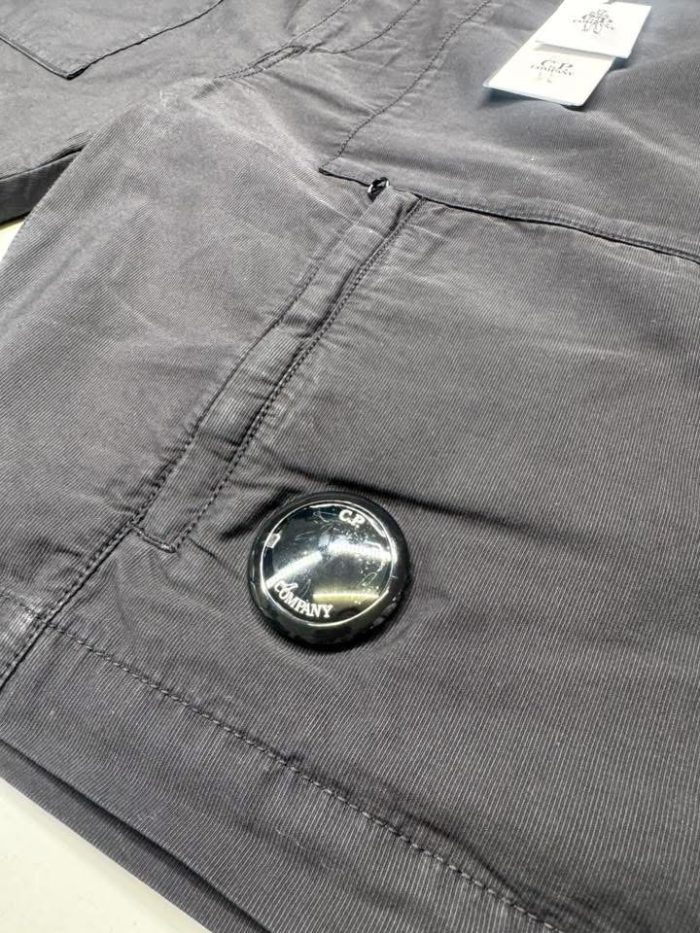 Ss25 
CP Company 275A Ottoman cargo shorts in black  - Size 54 / w38” - Image 3