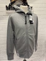 CP Company Diagonal Raised Fleece goggle Hood Open Zipped Sweatshirt in Grey - Image 4