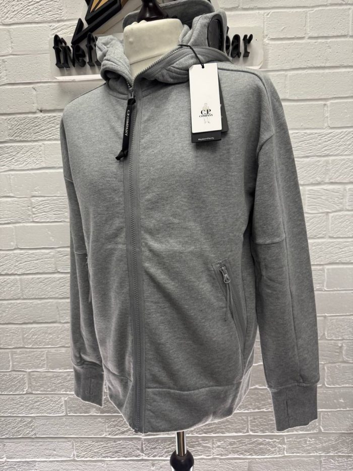 CP Company Diagonal Raised Fleece goggle Hood Open Zipped Sweatshirt in Grey - Image 8