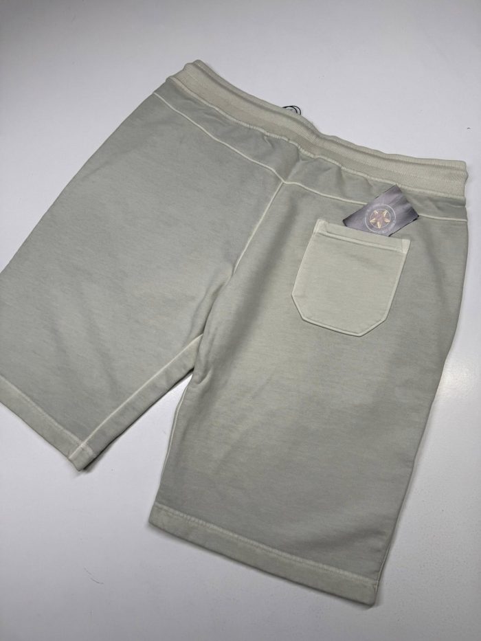 CP Company resist dyed Bermuda shorts in brushed emerized diagonal fleece - Pistachio - Image 5