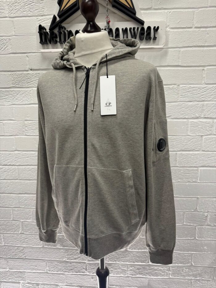 CP Company 712A Light Fleece open hooded Sweatshirt in Grey Melange - Image 4