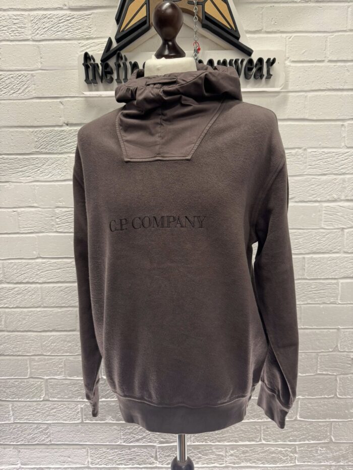 CP Company Brushed & Emerized Diagonal Fleece hooded Sweatshirt in Mauve - Image 5