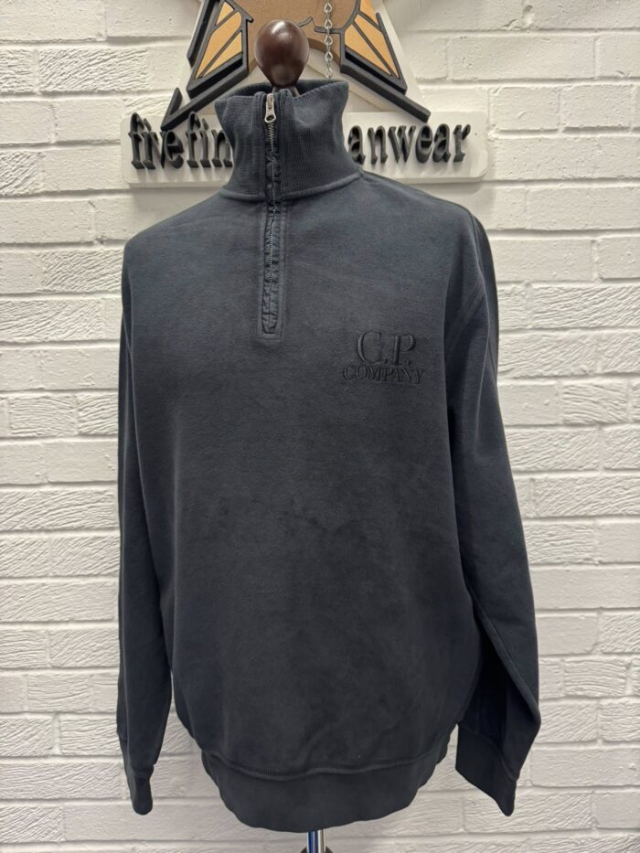 CP Company 1/4 zip Brushed & Emerized Diagonal Fleece Sweatshirt in Charcoal - Image 4