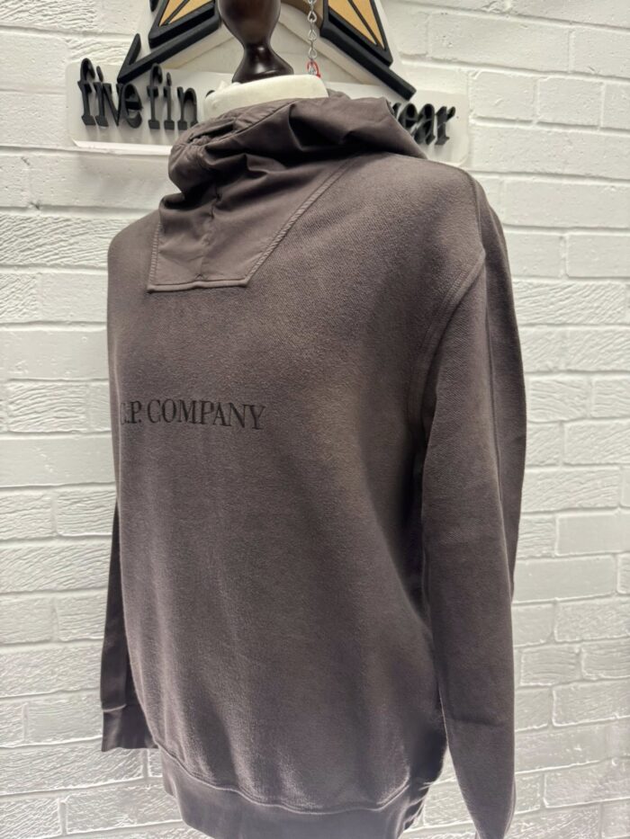 CP Company Brushed & Emerized Diagonal Fleece hooded Sweatshirt in Mauve - Image 8